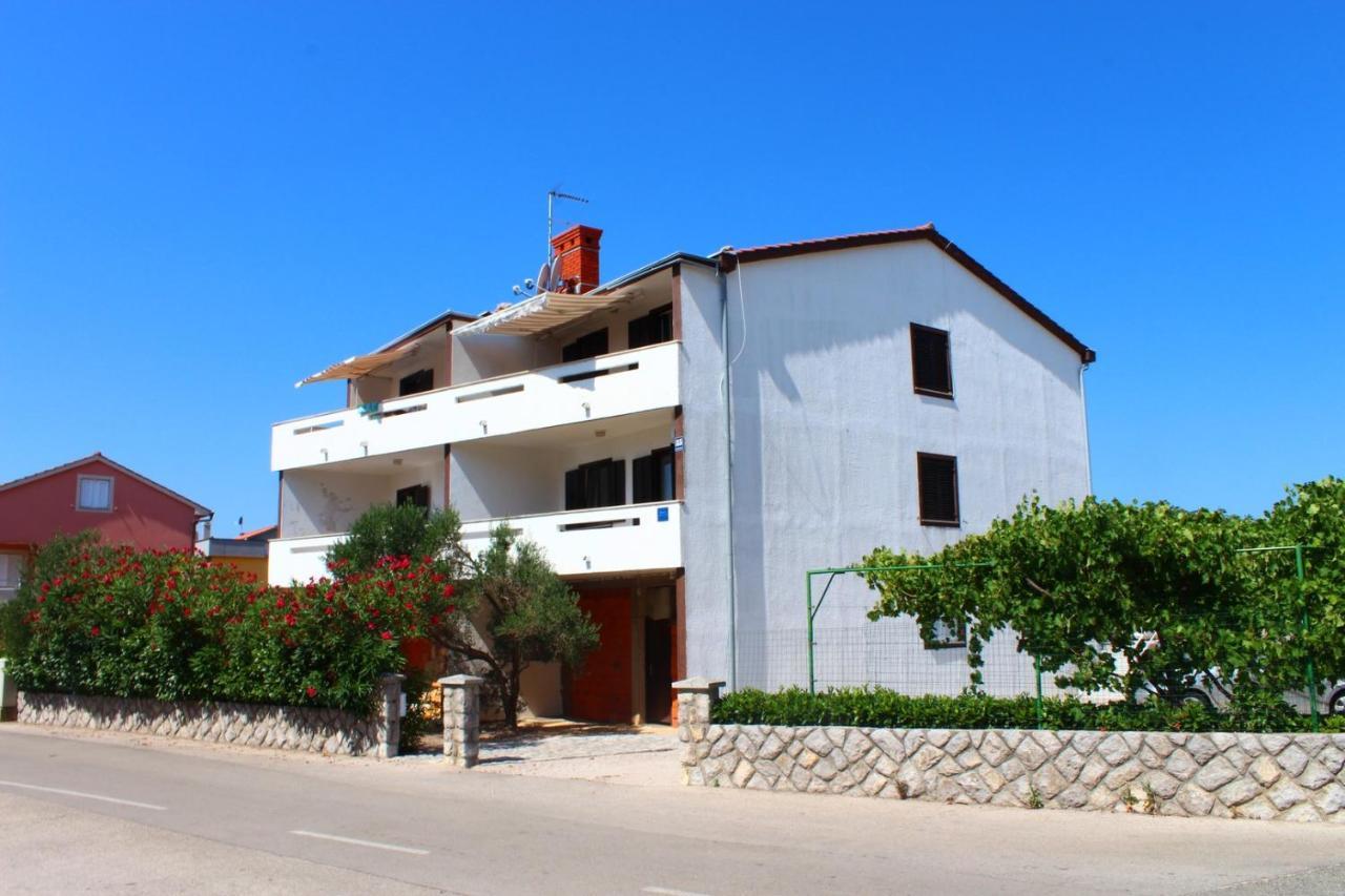 Apartment Arna Krk Town Esterno foto